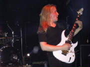 live-emppu8.jpg