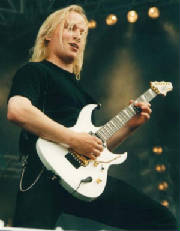 live-emppu9.jpg