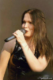live-tarja-e-.jpg