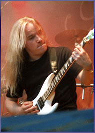 live-emppu7.jpg