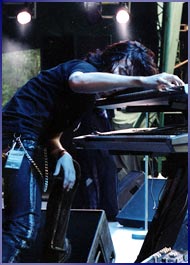 live-tuomas2.jpg